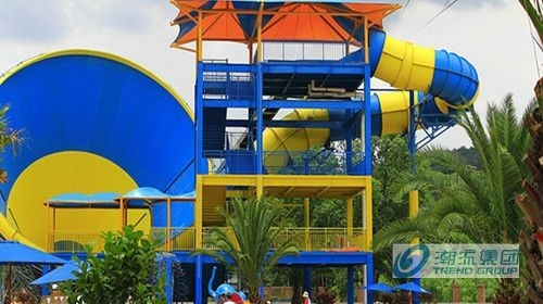 Big Tornado Fiberglass Pool Slides , High Capicity Family Water Slide Games