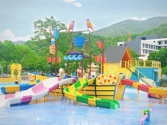 Khu nghỉ mát lớn Sản phẩm thủy tinh sợi thuyền cướp biển với trượt