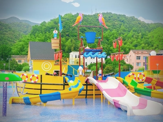 Khu nghỉ mát lớn Sản phẩm thủy tinh sợi thuyền cướp biển với trượt
