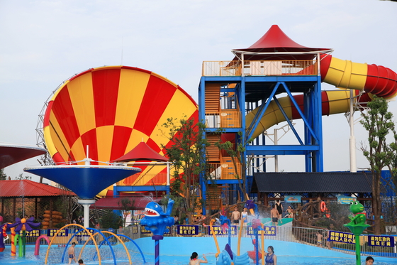 Super Tornado Water Slides Fiberglass cho hồ bơi Vison Waterparks Thiết kế thiết bị