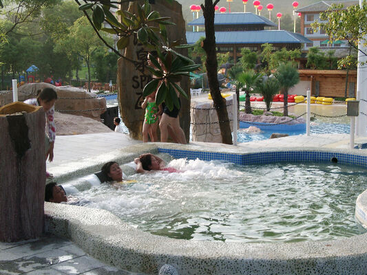 Thiết bị thủy trị liệu SPA chống ăn mòn với cấu trúc thép kẽm nóng và hệ thống điều khiển thông minh