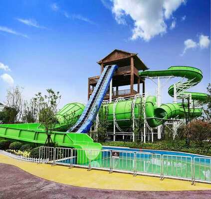 Đường trượt nước Python với nền tảng 18m và thuyền 6 người trên một dòng chảy rộng cho những chuyến đi thú vị