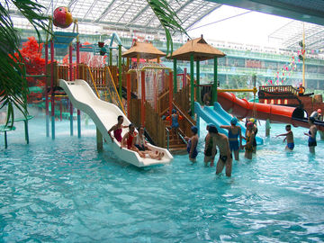 Trong nhà / ngoài trời Aqua Park Thiết bị, trẻ em sân chơi nước cho gia đình Fun Customized